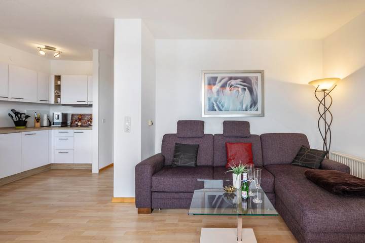 Ganze Wohnung, Traumwohnung am Sorpesee mit Panoramablick auf den See und beheiztem Innenpool in Langscheid (Sorpesee), Sundern