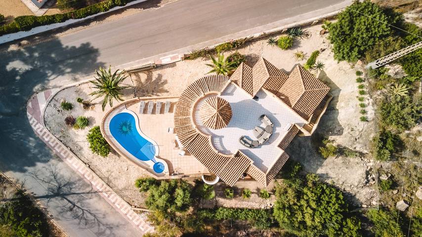 Casa rural para 6 personas, con jacuzzi además de jardín y balcón en l'Alacantí - 2