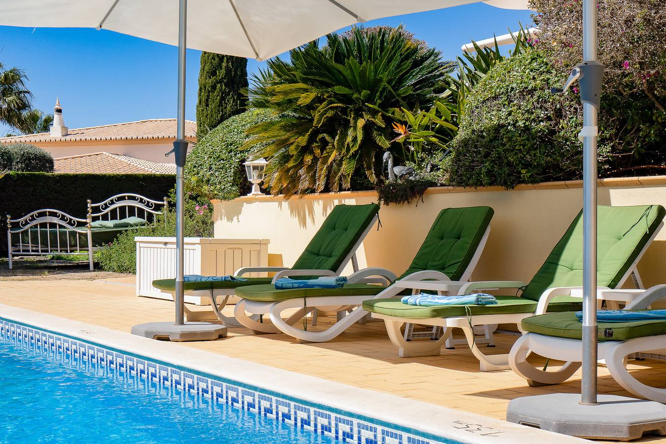 Villa für 7 Personen mit Garten in Estômbar, Lagoa