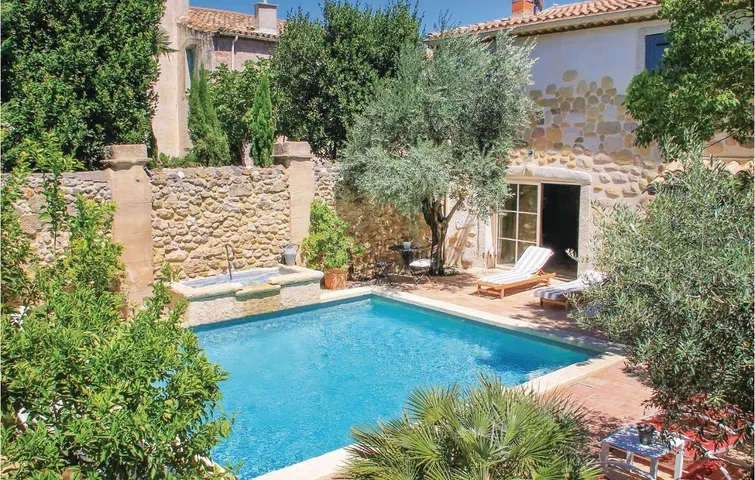 Casa de vacaciones para 10 personas, con jardín y piscina, Se admiten mascotas - 1
