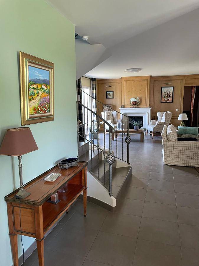 Villa pour 8 personnes, avec jardin ainsi que piscine et jacuzzi à Opio - 4