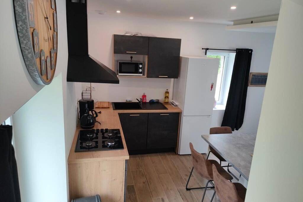 Two-Bedroom House in Pluherlin, Région de Vannes
