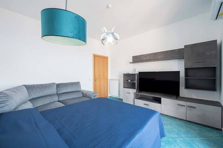 Geheel appartement, Stunning sea views with large furnished terrace, super fast wifi, a/c in Pianillo, Amalfi
