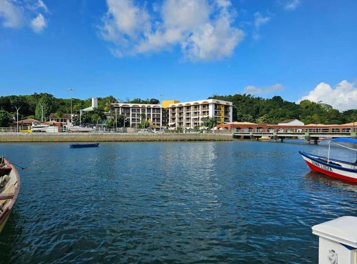 Appartement de vacances pour 4 personnes, avec jardin ainsi que piscine et vue, animaux acceptés