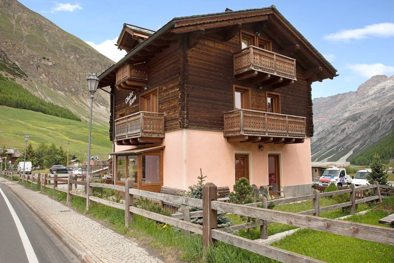 Appartamento intero, Appartamento 'Chalet Kiara Appartamento Molin' con vista sulle montagne, balcone e Wi-Fi in Livigno (Borgo), Livigno