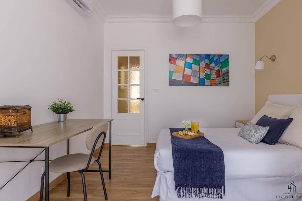 Entire apartment, Marin Central View Living4Malaga in Malaga Centro Historico, Malaga