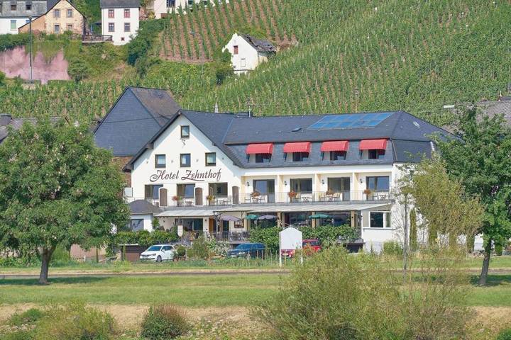Hotel für 2 Personen, mit Balkon und Terrasse sowie Garten in Ürzig