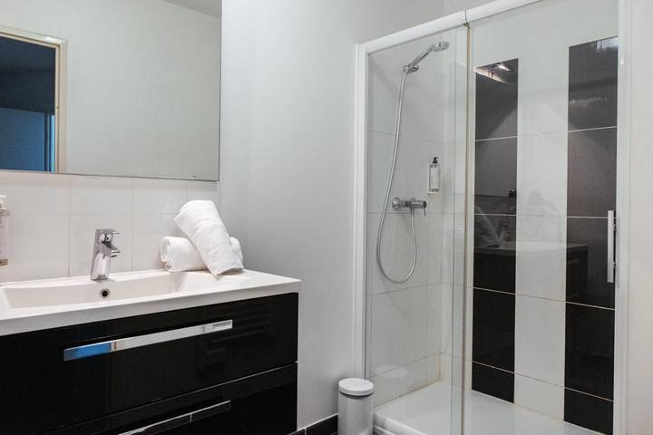 One-Bedroom Apartment in Talence, Région de Bordeaux