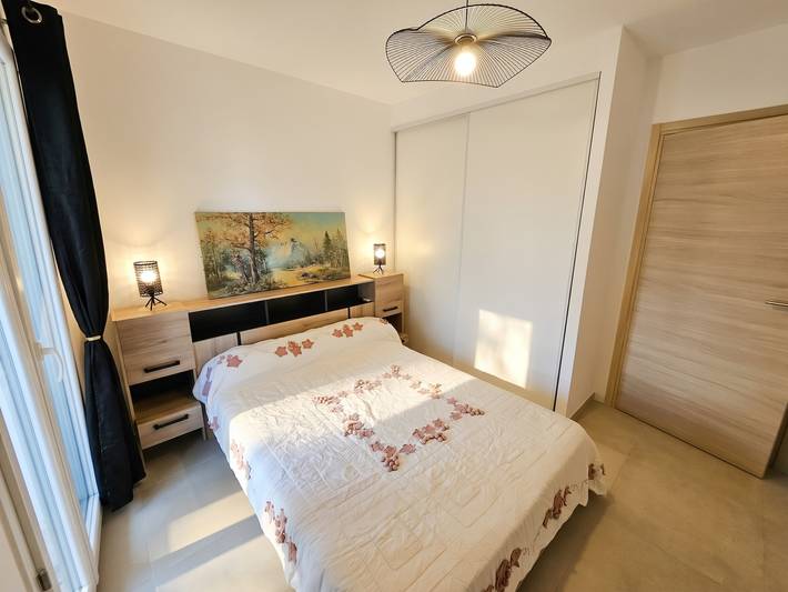 Ganze Wohnung, Modernes Apartment in Lucciana mit sonniger Terrasse. in Lucciana, Bastia und Umgebung