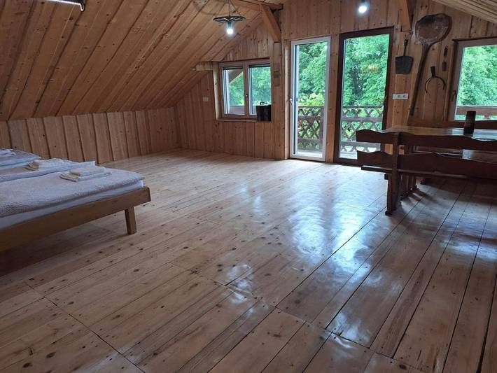 Location de vacances pour 6 personnes, avec Balcon et Terrasse ainsi que Jardin et Sauna à Kranj