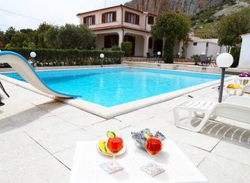 Maison d’hôte pour 2 personnes, avec piscine et terrasse à San Vito Lo Capo