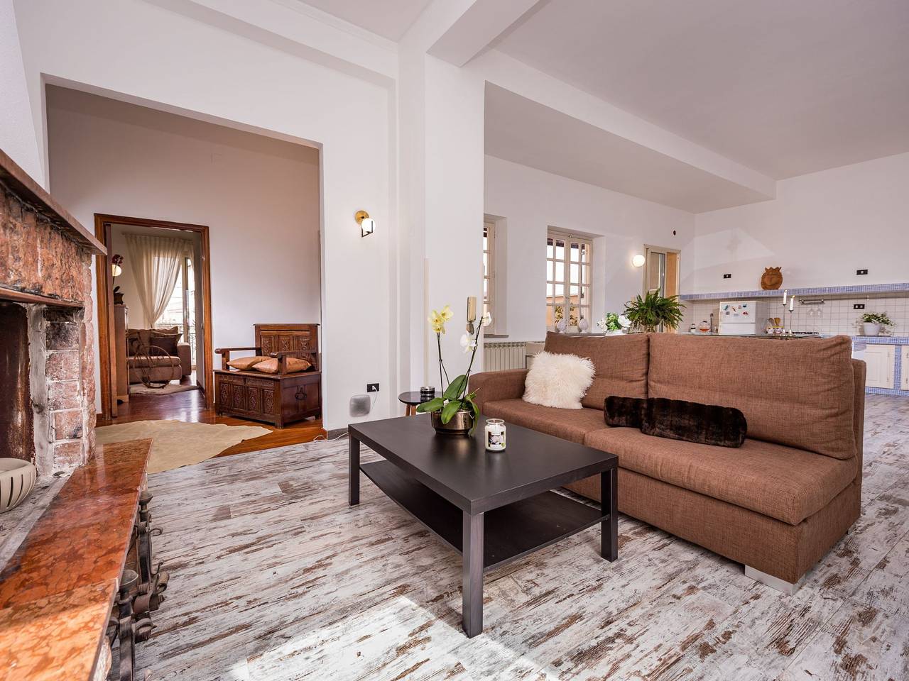 Appartement entier, Appartement confortable de 2 chambres avec terrasse, à 500 m de la plage de La Praiola in Terrasini, Province de Palerme