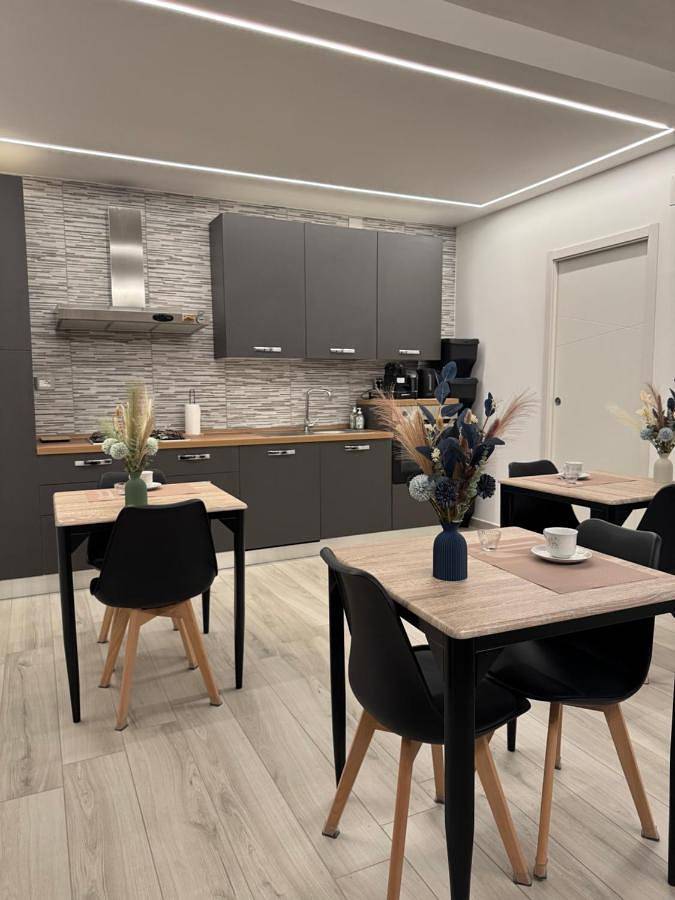 Gîte pour 3 personnes, avec Terrasse et Jardin à Guspini - 3
