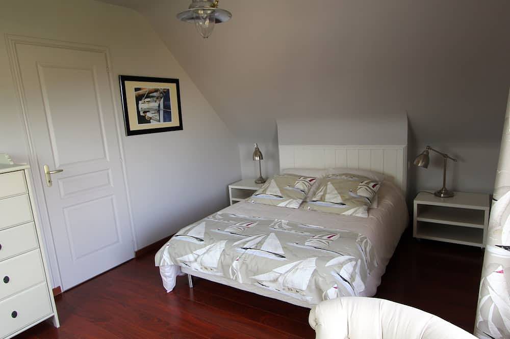 Next Skipper with Spa facing Ile de Bréhat (Paimpol-Brittany) in Loguivy de la Mer, Ploubazlanec