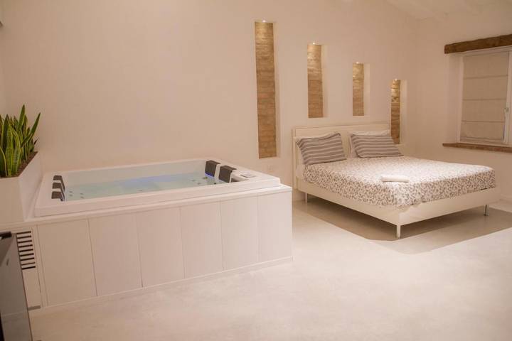 Location de vacances pour 2 personnes, avec jardin et jacuzzi à Mantoue - 2