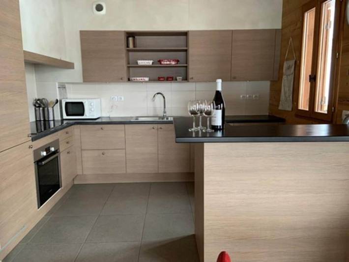Gîte pour 10 personnes, avec jardin et balcon, adapté aux familles à Saint-François-Longchamp - 4