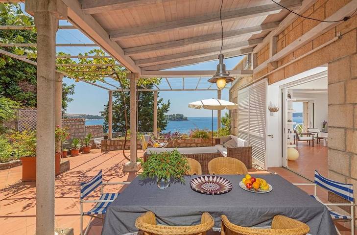 Villa pour 4 personnes, avec balcon ainsi que vue et jardin à Lozica - 2