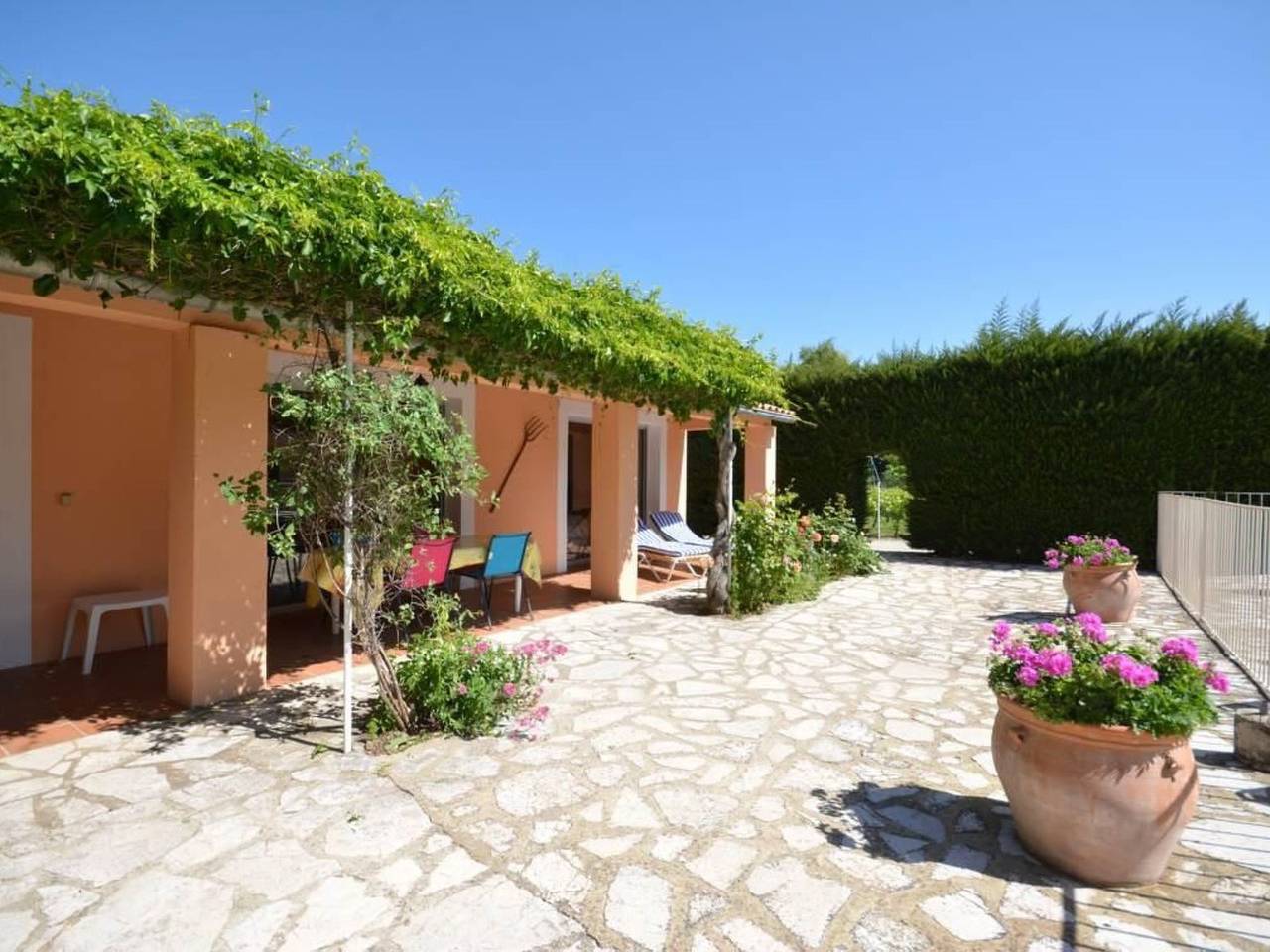 "Le Rieu" mit eigener Terrasse in Malaucène, Parque natural regional del Mont Ventoux