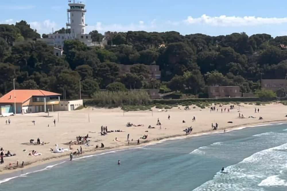 Appartement entier, La Cigale studio de charme dans résidence calme in La Couronne (Bouches-du-Rhône), Martigues