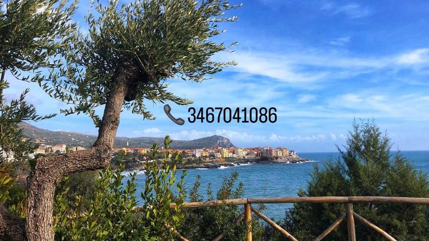 B&b per 3 persone, con panorama e giardino in Marina di Camerota