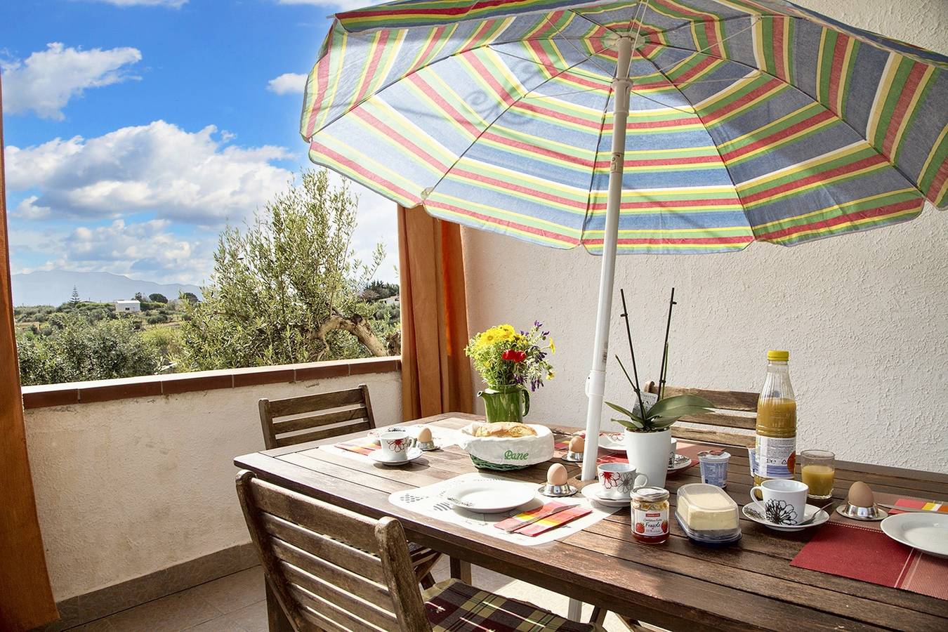 Casa encantadora en Balestrate con vista a la montaña. in Balestrate, Provincia de Palermo