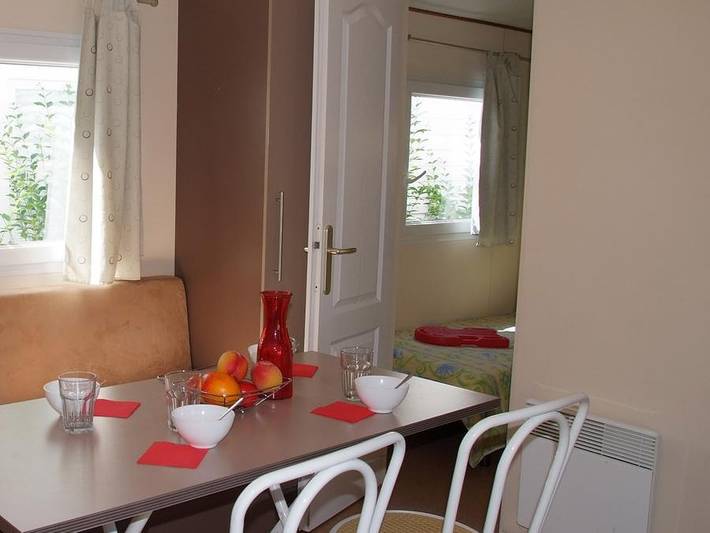 Camping für 6 Personen, mit Kinderpool und Sauna in Hyeres - 4