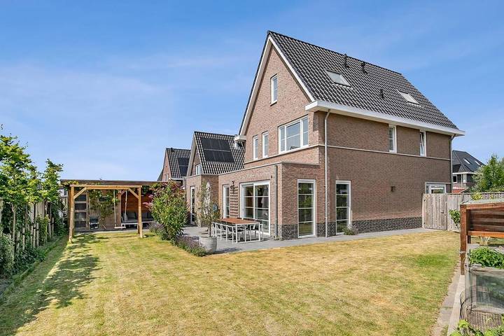 Ferienwohnung für 6 Personen, mit Whirlpool und Terrasse sowie Garten in Middelburg