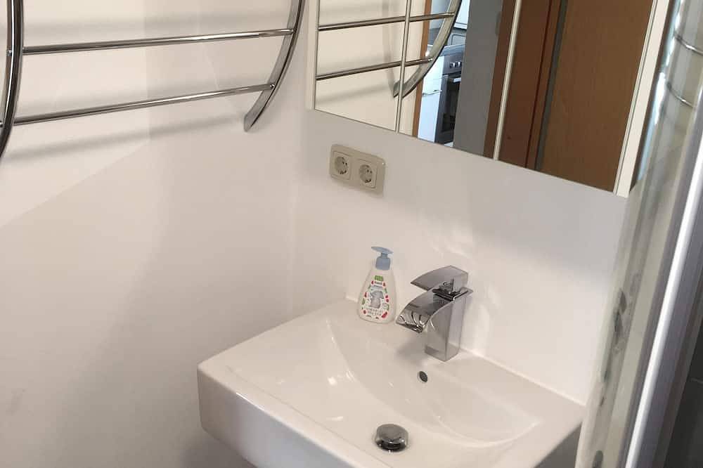 Ganze Wohnung, Ferienwohnung an der Linde in Bischofsheim an der Rhön, Rhön-Bayern