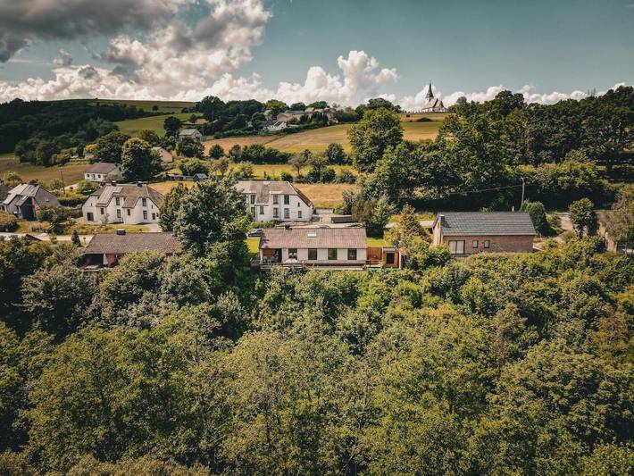 Location de vacances pour 6 personnes, avec sauna et jardin ainsi que vue et piscine à Burg-Reuland - 3