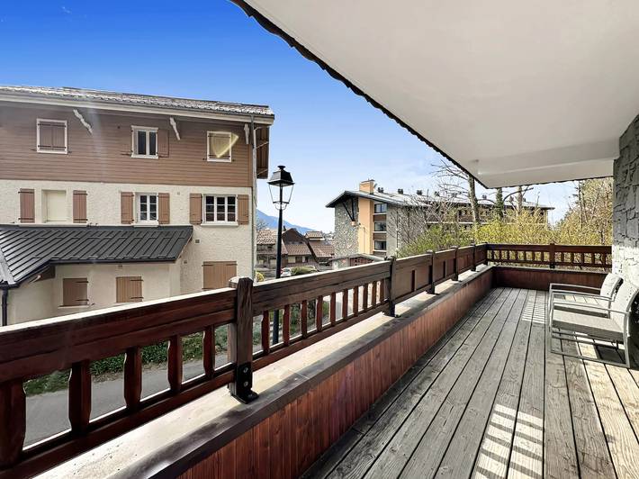 Gîte pour 8 personnes, avec terrasse dans Office De Tourisme Des Carroz - 3