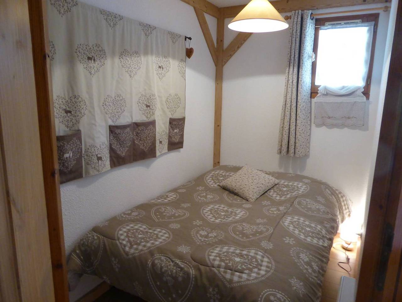 Entire apartment, Cosy Apt 4-6 Pers, Piscine, Proche Pistes, Beaufort Center in Arêches, Beaufort (Rhône-Alpes)