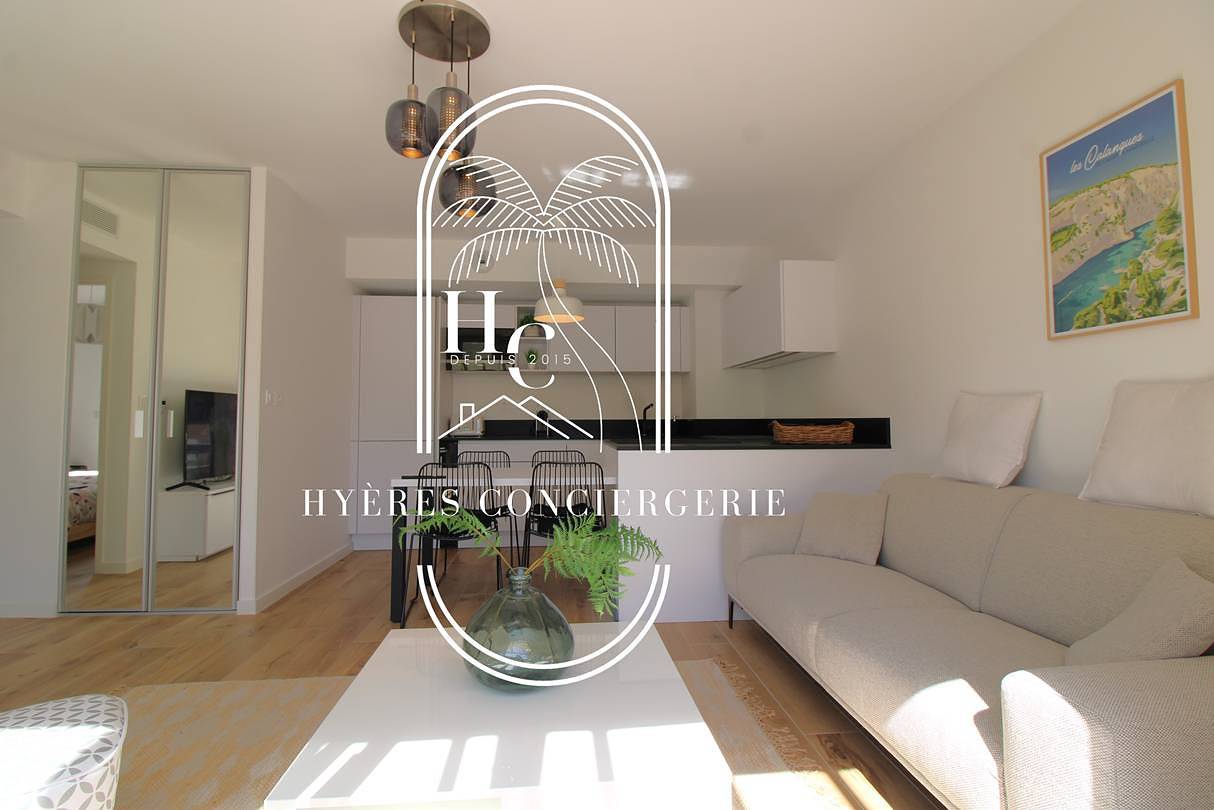 Ganze Ferienwohnung, Ferienwohnung für 4 Personen mit Terrasse in Hyeres, Parc national Port-Cros