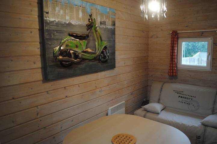 Gîte pour 2 personnes, avec jacuzzi et piscine ainsi que jardin et sauna dans Montlegun - 4