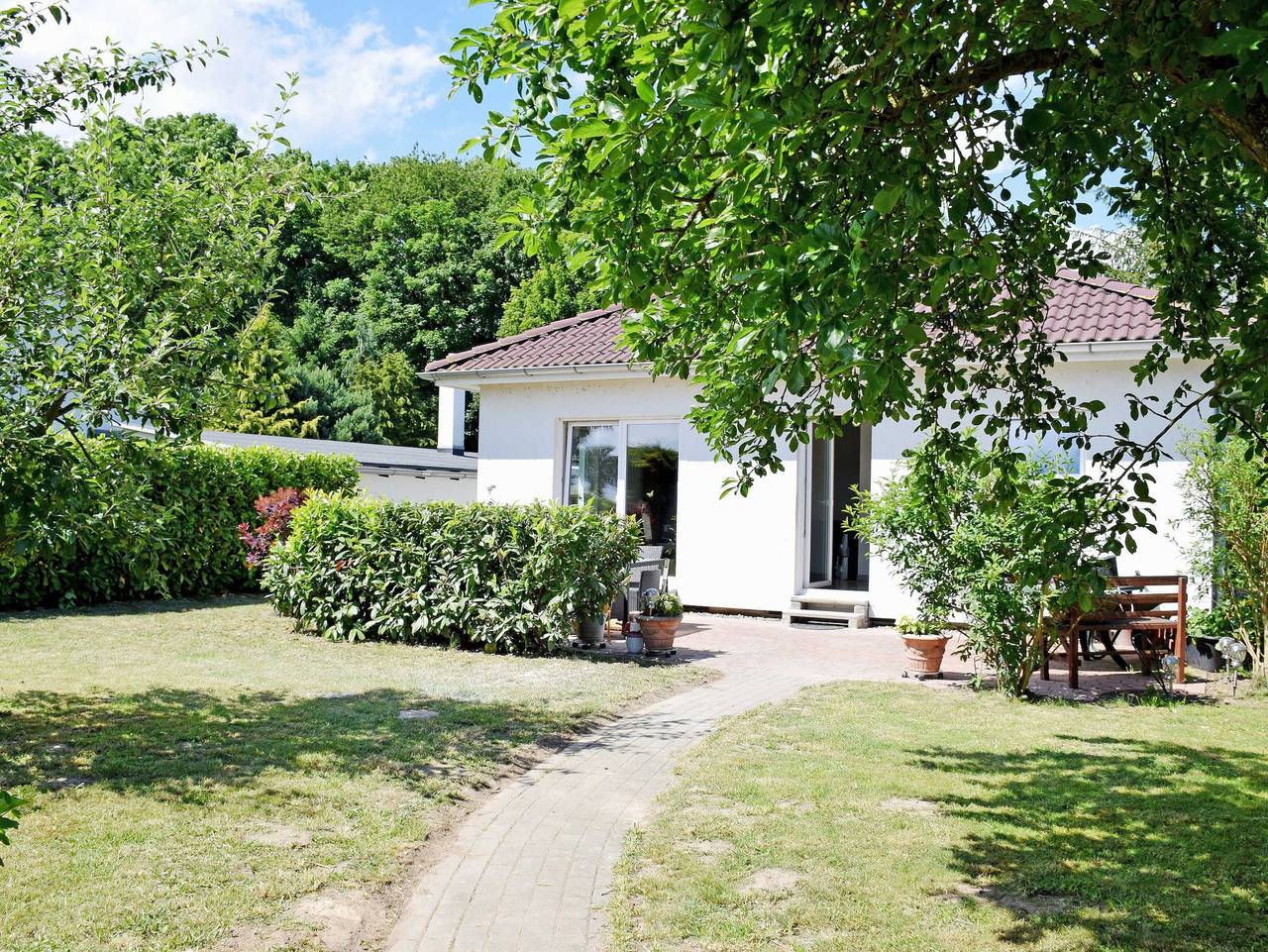 Ganze Ferienwohnung, ***Ferienhaus Naturidyll mit großem Garten*** in Sundhagen, Stralsund Umland