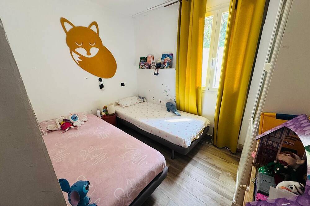 Villa Moderne 4 Chambres Avec Piscine Spa Et Climatisation in Nîmes, Région de Nîmes