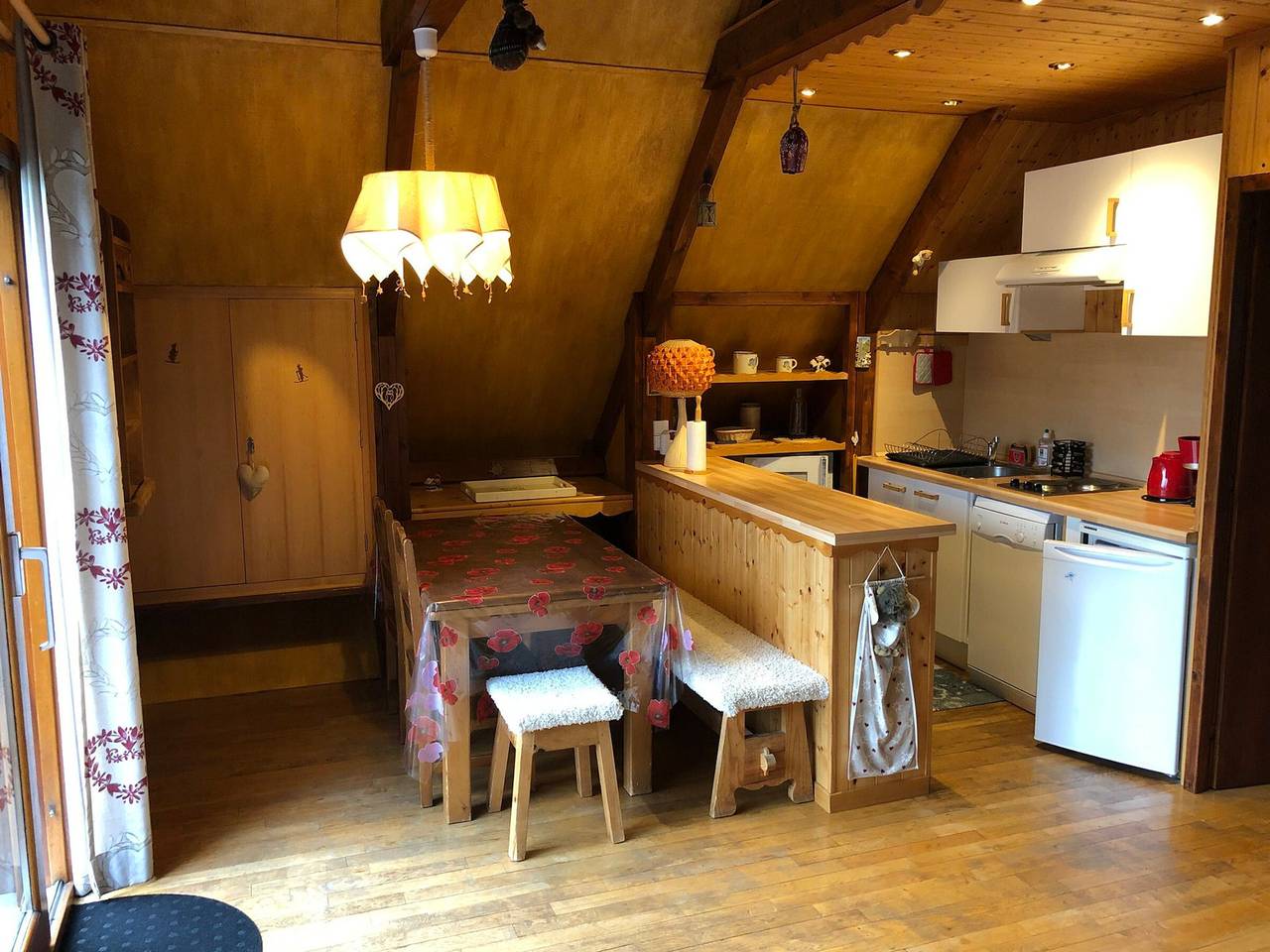 Chalet 3 estrellas en Autrans, 4 pers, terraza soleada in Autrans-Méaudre-en-Vercors, Parc naturel régional du Vercors