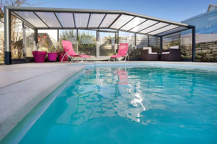 Ferienhaus für 6 Personen, mit Pool und Terrasse sowie Garten