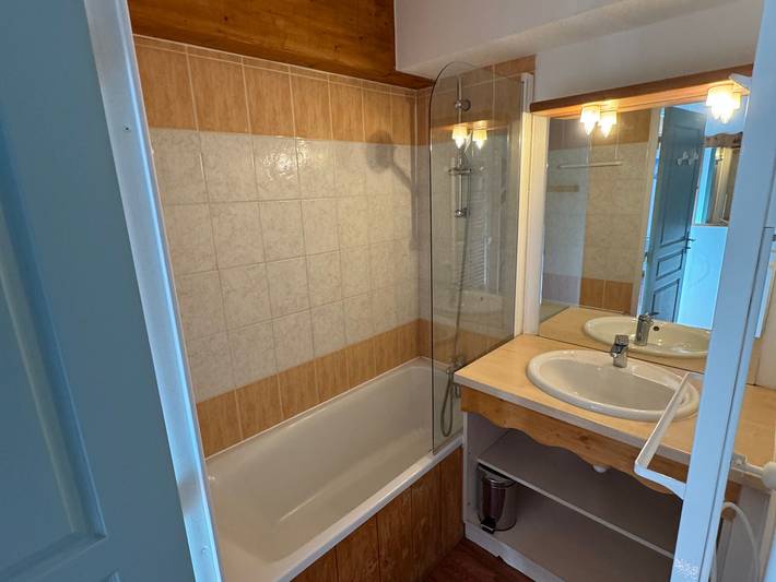 Ganze Wohnung, 2-Zimmer-Wohnung in Superdévoluy mit Balkon in Saint-Étienne-en-Dévoluy, Le Dévoluy