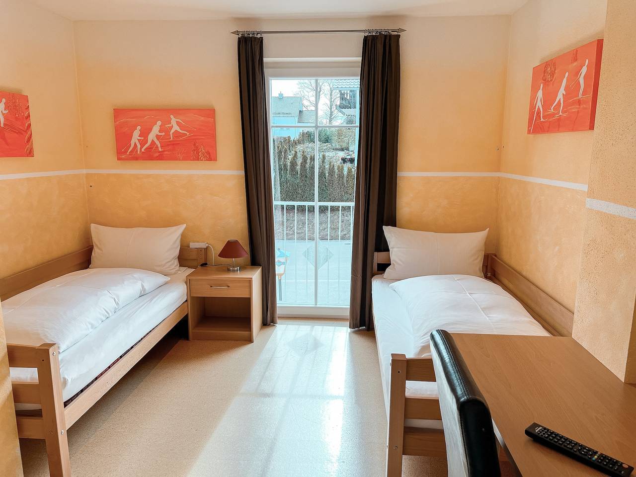 Zimmer 9 - Zweibettzimmer mit Bergblick, Gemeinschaftsterrasse und Wi-Fi in Breitenberg, Ostbayern