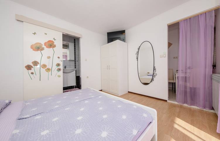 Ferienwohnung für 2 Personen, mit Balkon in Supetarska Draga - 2