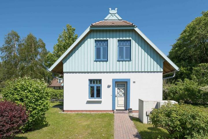 Ferienhaus für 7 Personen, mit Terrasse und Garten in Wustrow - 4
