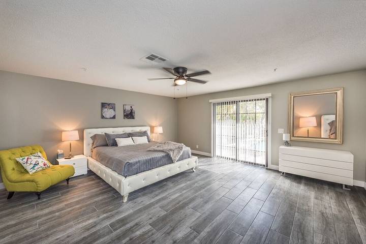 Vacation house for 16 people, with yard and hot tub as well as terrace in Nevada