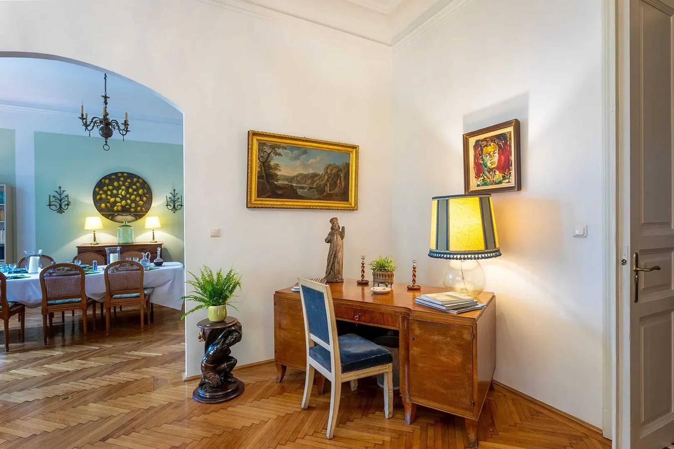 Ganze Wohnung, Geräumiges Apartment im Zentrum von Budapest mit Kamin in Budapest, Mittelungarn