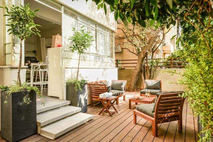 Vacation rental for 2 people, with balcony, kid friendly in Israel