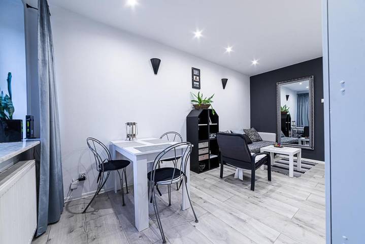 Apartament wakacyjny dla 3 osób, z Balkon i Taras oraz Widok w Radom