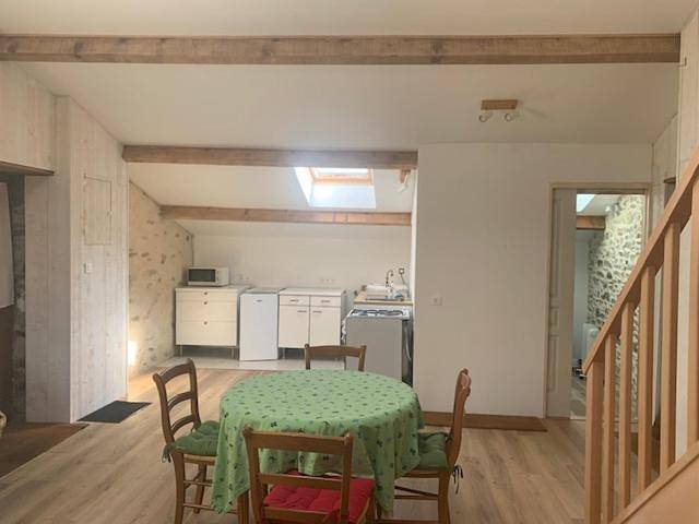 Appartement entier, Two-Bedroom Apartment in Le Bignon, Région de Nantes