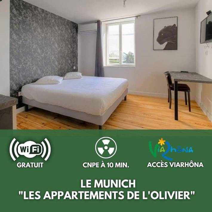 Gîte pour 2 personnes, avec vue et terrasse à Loyettes