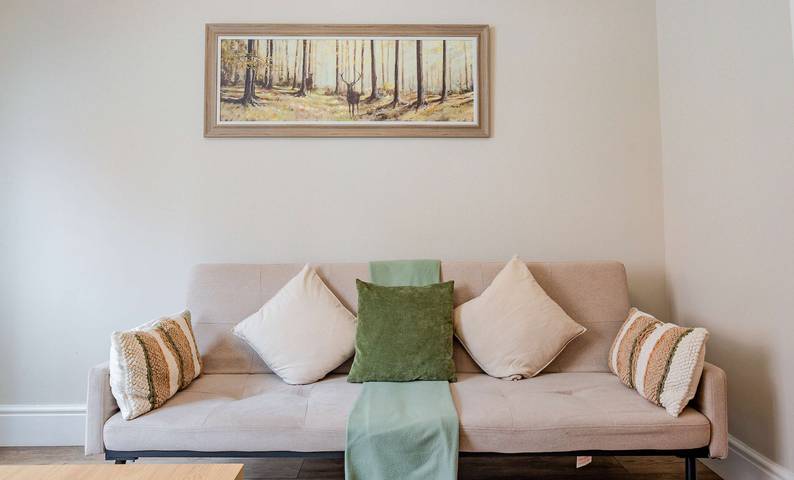 Host & Stay | Mayfield House in Alton Towers Theme Park, Derbyshire