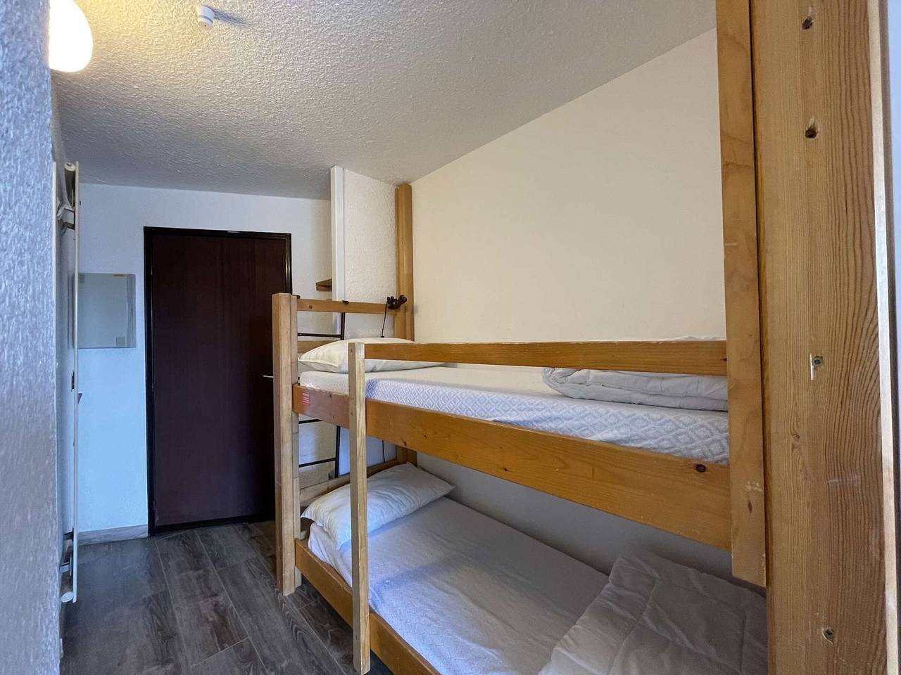 Appartement entier, Studio Montgenèvre, 4 pers, Rdc avec parking et balcon exposé ouest in Montgenèvre, Région de Briançon