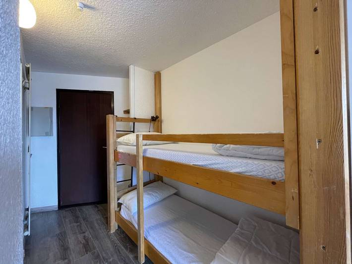 Appartement entier, Studio Montgenèvre, 4 pers, Rdc avec parking et balcon exposé ouest in Montgenèvre, Région de Briançon